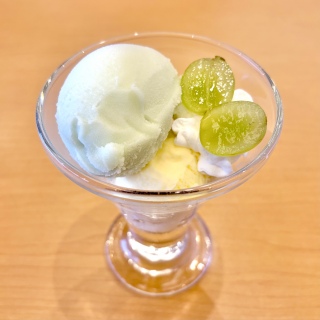🍨